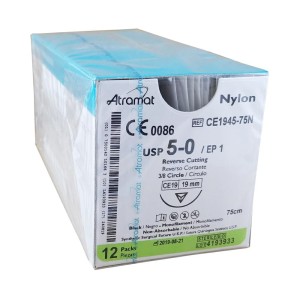 Szwy ATRAMAT NYLON 5/0 CE19 dł.75cm igła  3/8 koła odwrotnie tnąca ref. CE1945-75N (12 szt.)